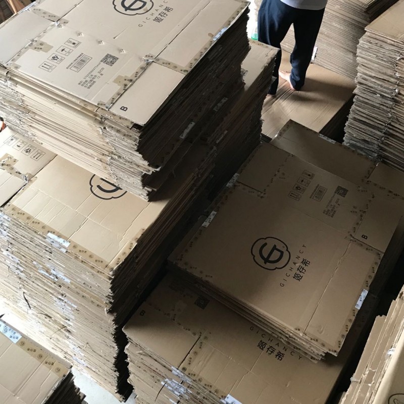 顺德五金厂二手纸箱，塑料制品包装周转箱，长期大量批发图3